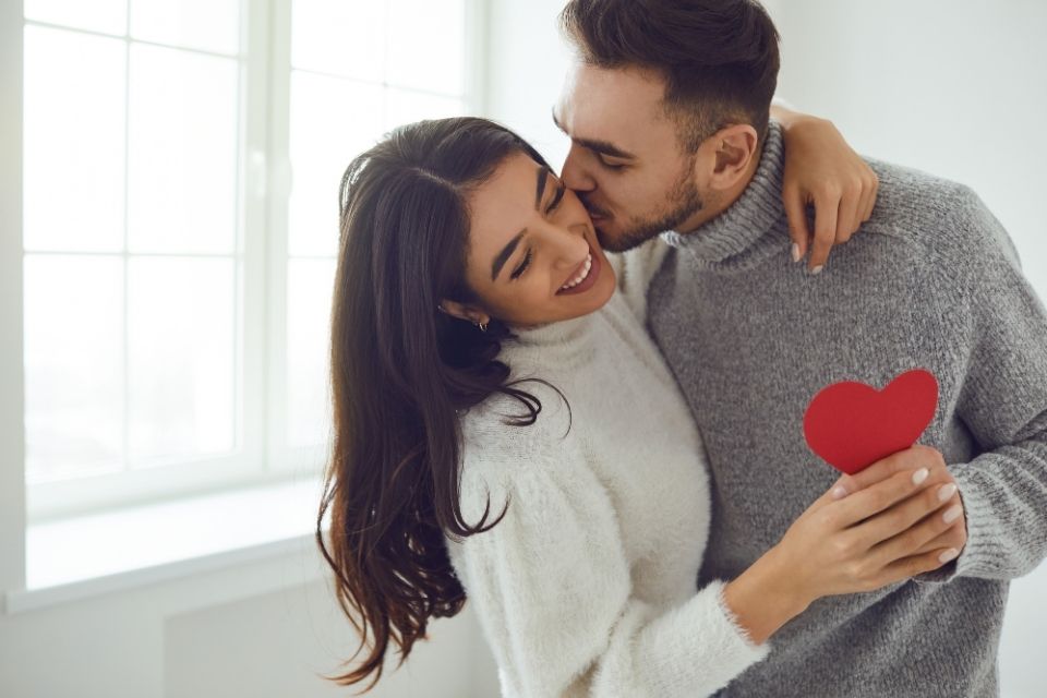 Idée cadeau Saint-Valentin personnalisé : notre sélection pour surprendre votre moitié - HitMySong